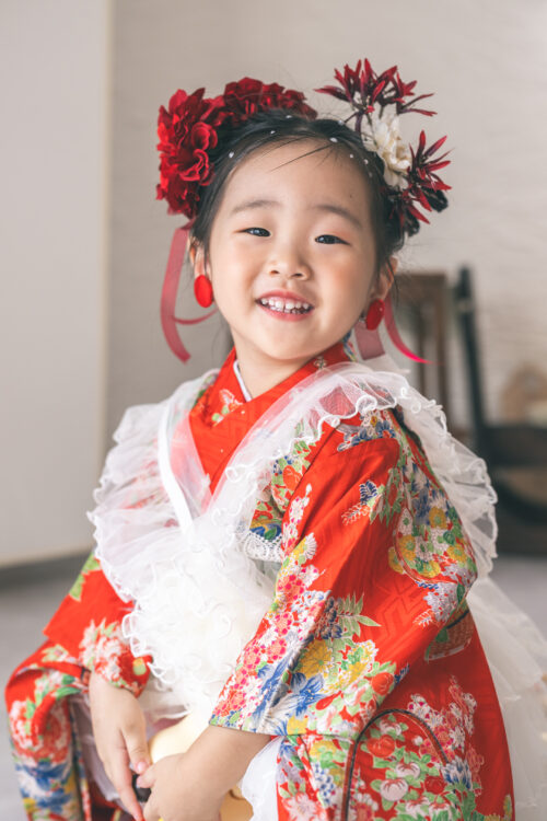 三歳七五三撮影 赤のアンティーク着物×レース被布