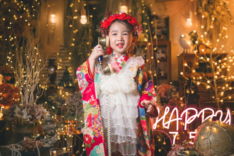 三歳七五三撮影 ピンク×柄のアンティーク着物