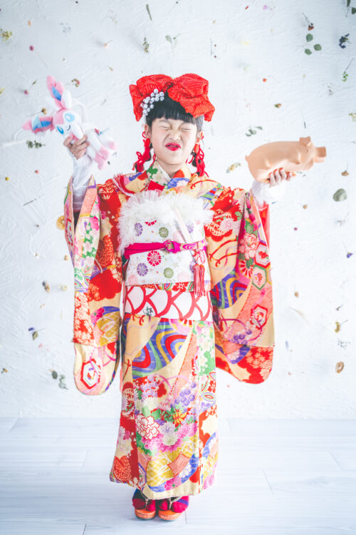 七歳七五三撮影 赤柄×黄色柄のアンティーク着物