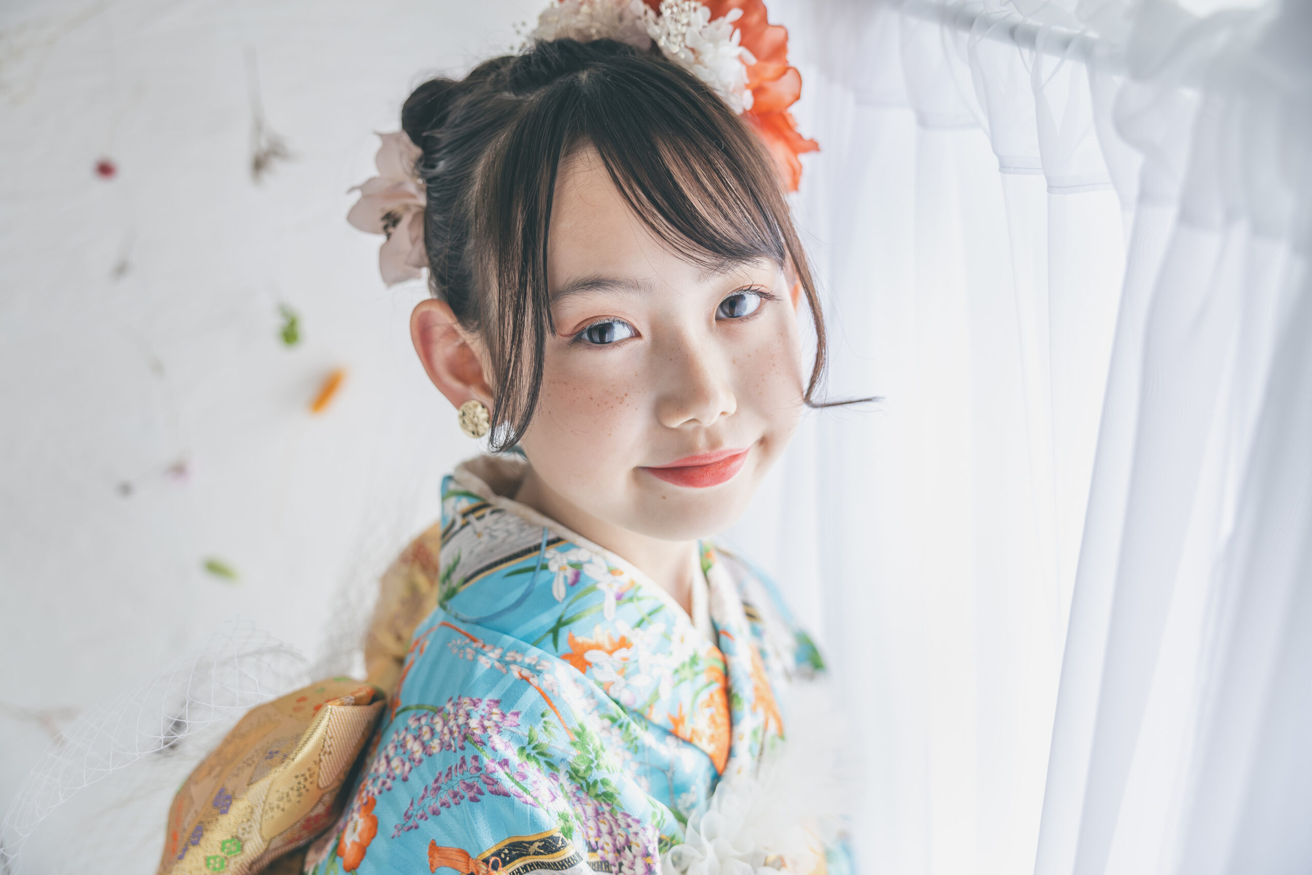 アンティーク着物とスタジオセットで撮影した七五三写真